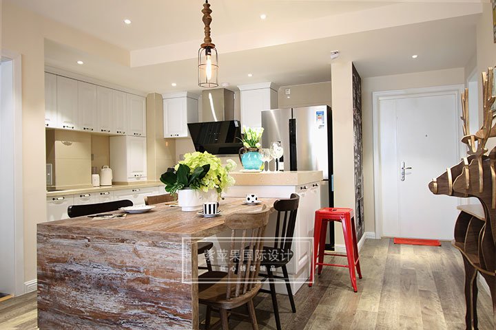 餐廳廚房裝修實(shí)景