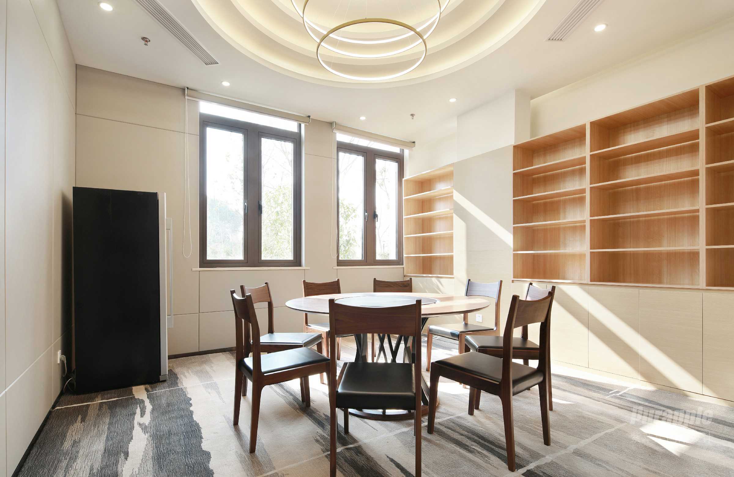 上海云欣路2000㎡生物科技辦公室